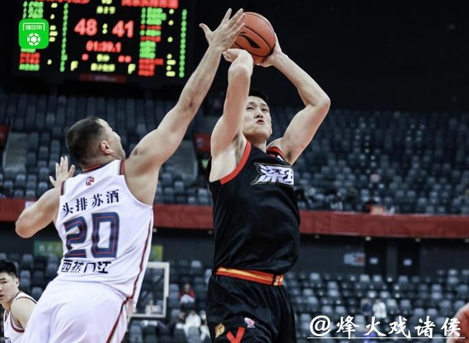 贾诚20分摩尔特里27+14 山东胜同曦锁定季后赛